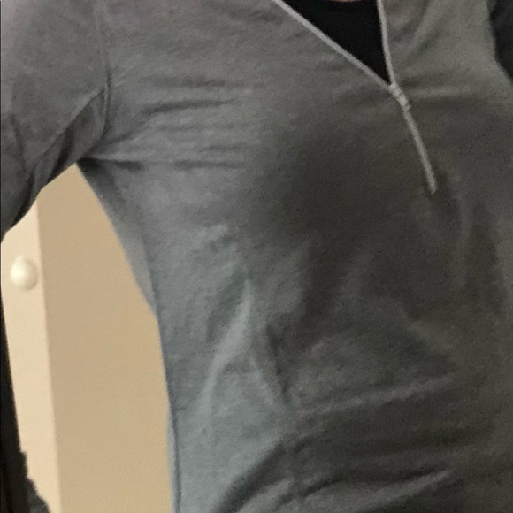 Miss Look Grey Sweatshirt - Picture 4 of 7